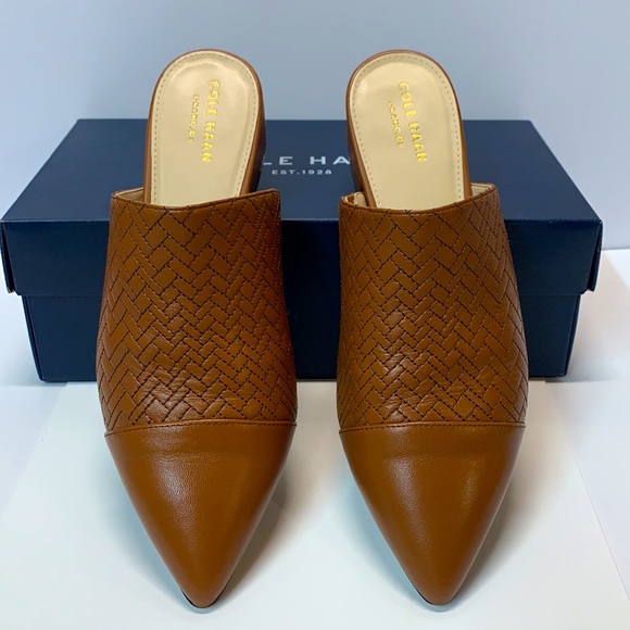 Cole Haan Shoes - EUC❤️ Cole Haan Leather Mules